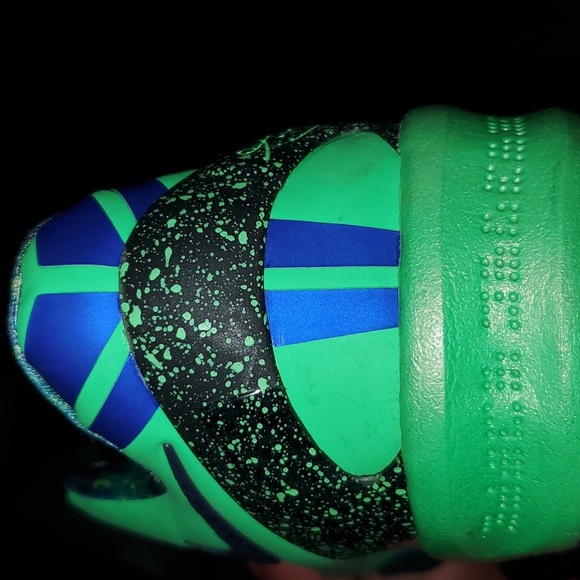 Kobe Nike Sneakers 5Y - Picture 6 of 12